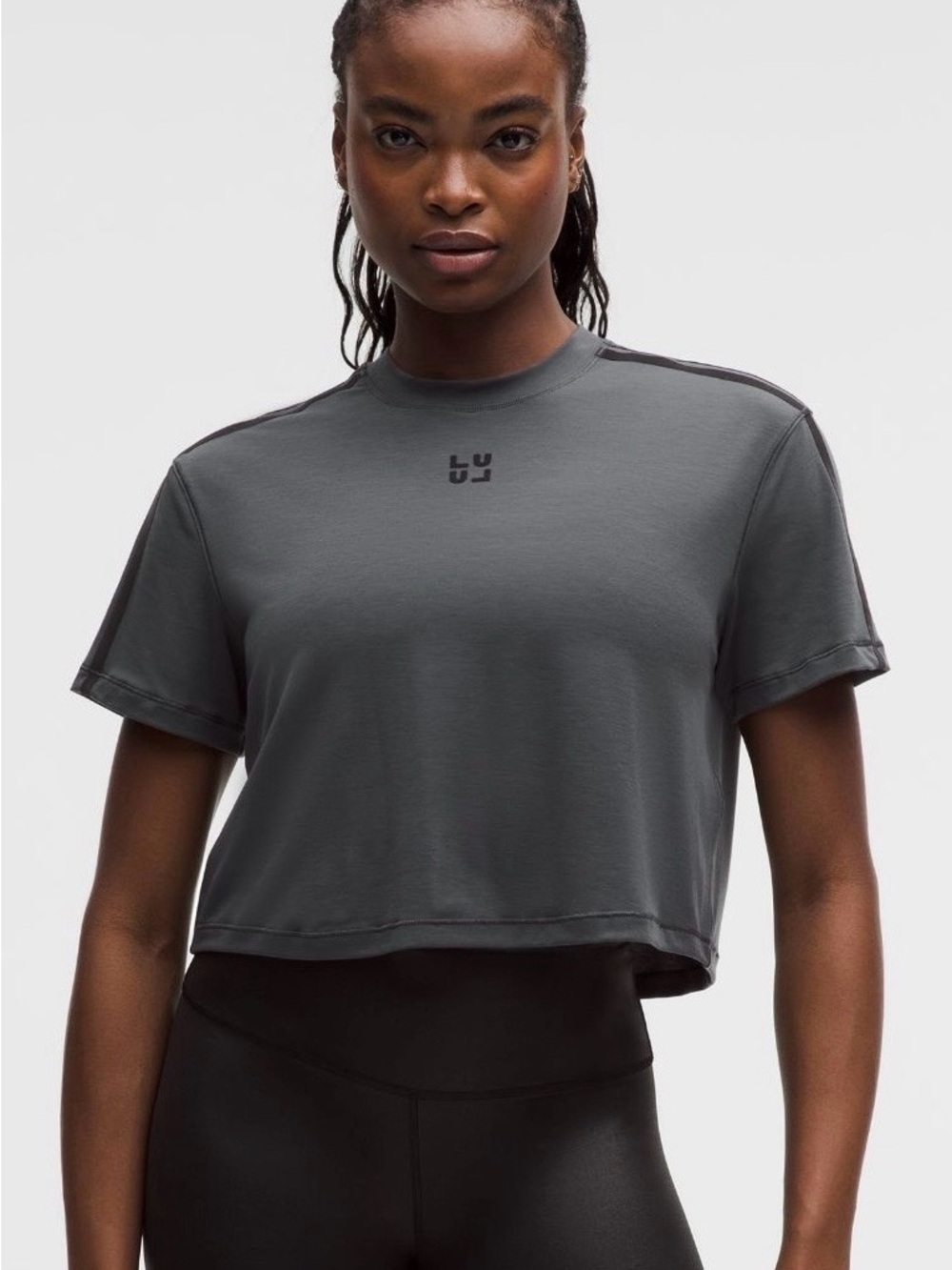 Lululemon Training Cropped Short Sleeve Shirt Flocked Size 0 sold out